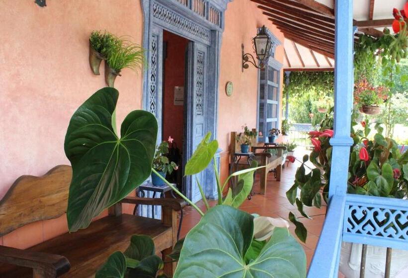 ベッドアンドブレックファースト Finca Hotel La Masia