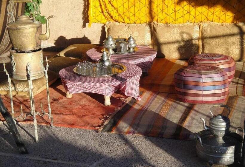 تختخواب و صبحانه Kasbah Andor