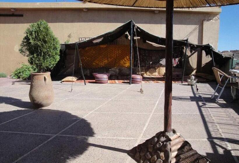 تختخواب و صبحانه Kasbah Andor