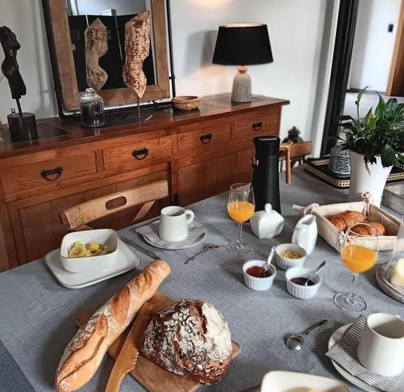 Bed and Breakfast La Chambre Des Daines