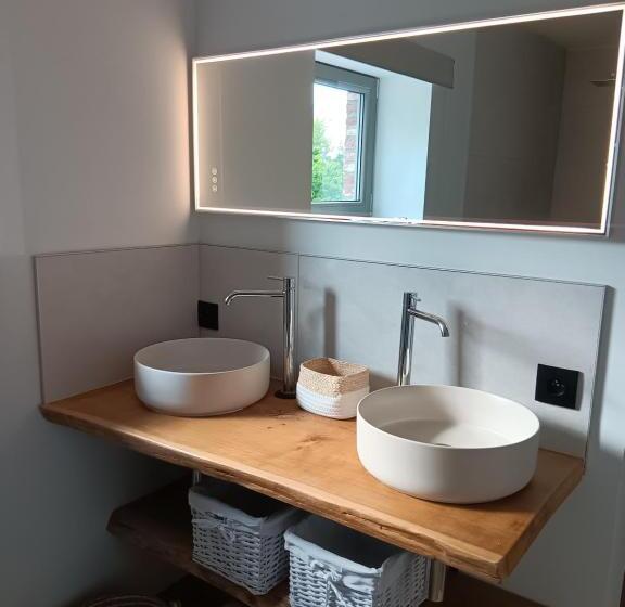 Bed and Breakfast La Chambre Des Daines