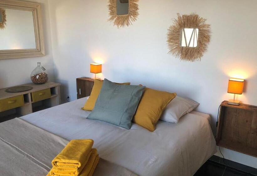 Bed and Breakfast La Fezendes