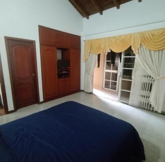 تختخواب و صبحانه Posada De Zory