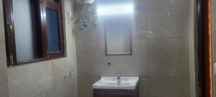 Bed and Breakfast The Aston Hills A Luxury Stay , Shimla