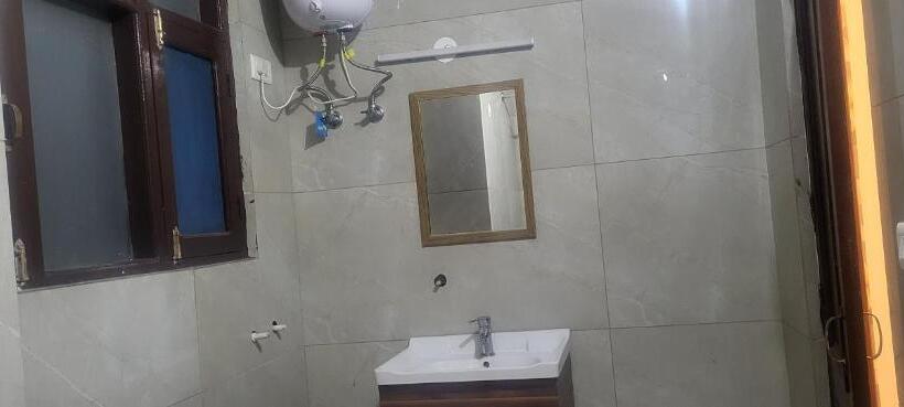 Bed and Breakfast The Aston Hills A Luxury Stay , Shimla