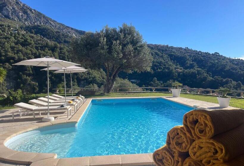 Bed & Breakfast At Villa Monti