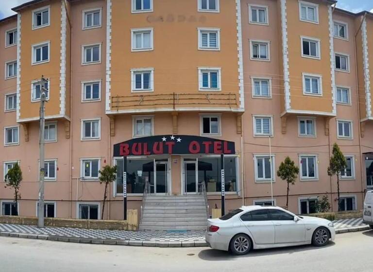 Bulut Otel