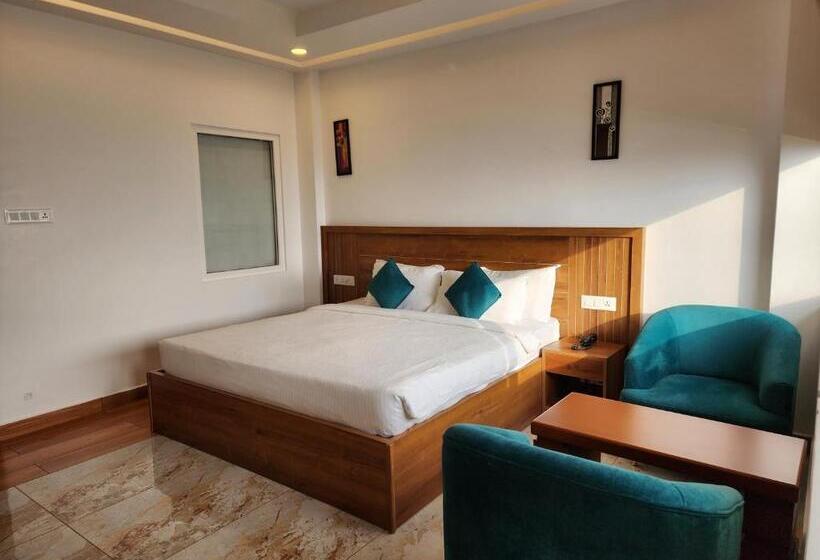 Gee Resort & Heights