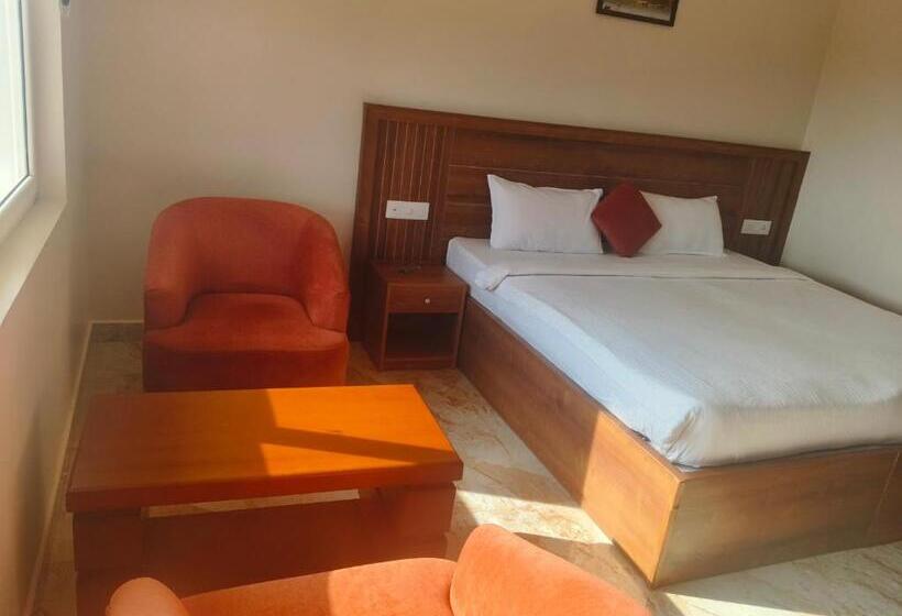 Gee Resort & Heights