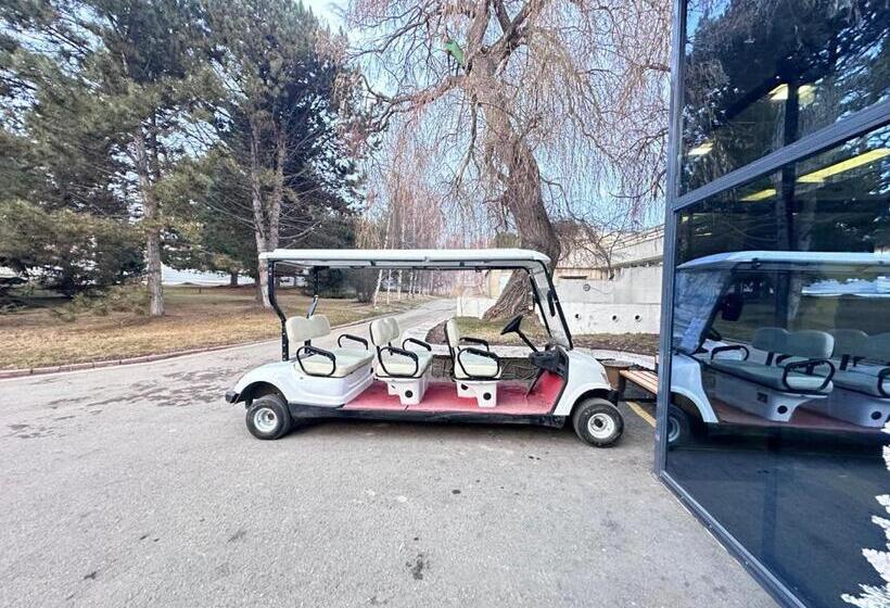 هتل санаторий аврора