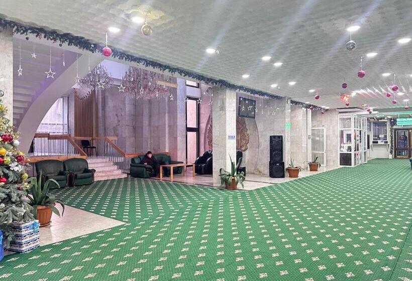 هتل санаторий аврора