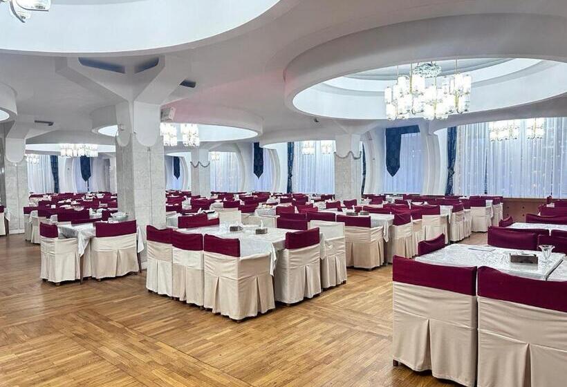 هتل санаторий аврора