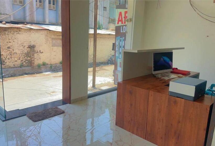 ホテル Apex, Akkalkot