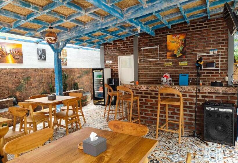 בית מלון כפרי Byron Jungle Resort