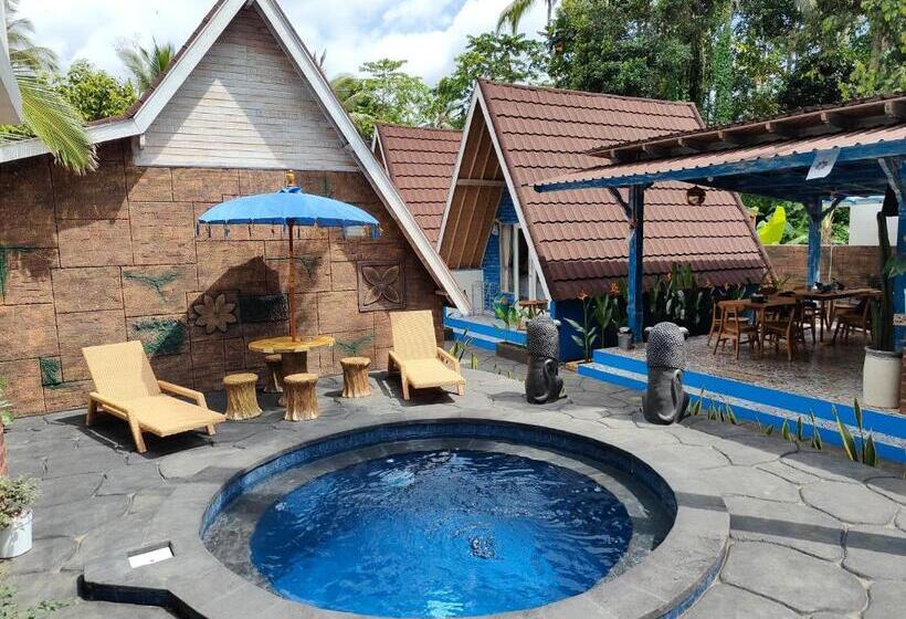 בית מלון כפרי Byron Jungle Resort