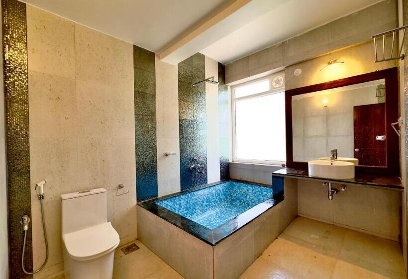 בית מלון כפרי Casa Eternal Resort Mandrem