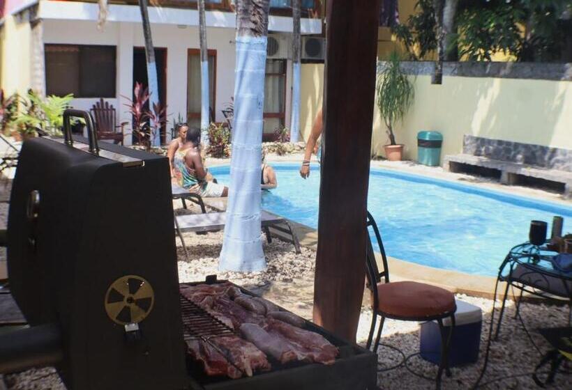 호텔 Coconut Beach House