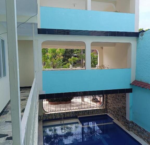 캡슐 호텔 Cambulos House