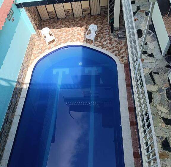 هتل کپسول Cambulos House