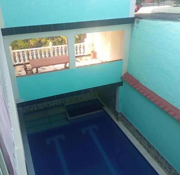 캡슐 호텔 Cambulos House