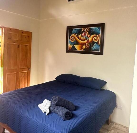 מלון כמוסות Villas Jawa   Cabinas