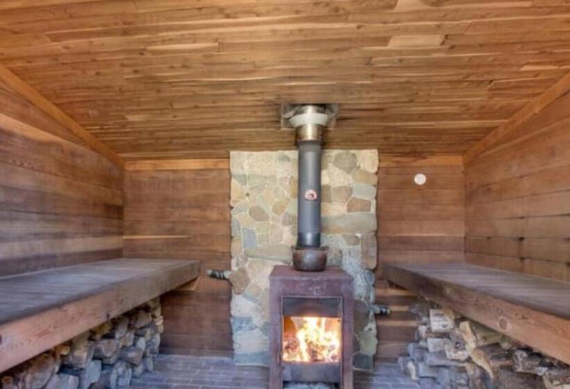 בית מלון כפרי Crows Nest