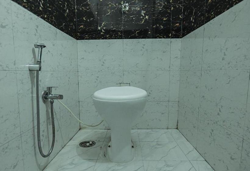 בית מלון כפרי Dev Ani Palace