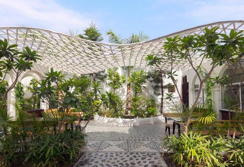 Отель Dyore House By Bharat Mahal Palace