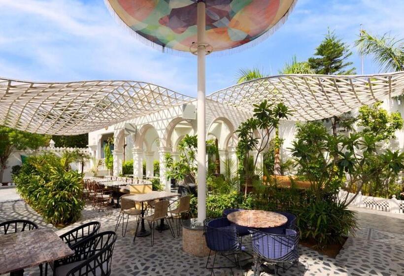 Отель Dyore House By Bharat Mahal Palace