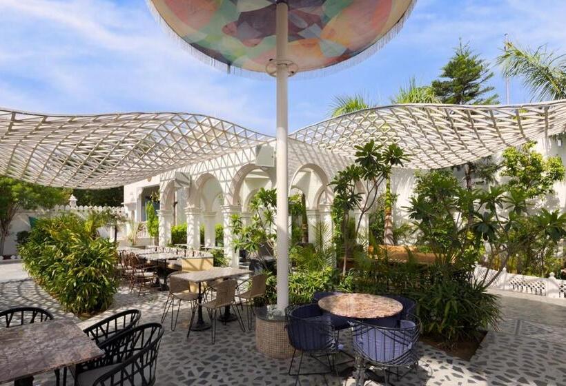 Отель Dyore House By Bharat Mahal Palace