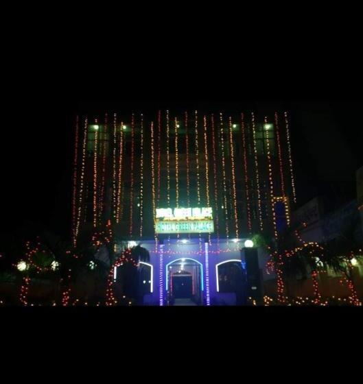 Отель Green Palace