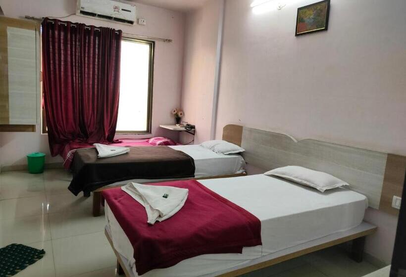 Fabhotel Green Valley I