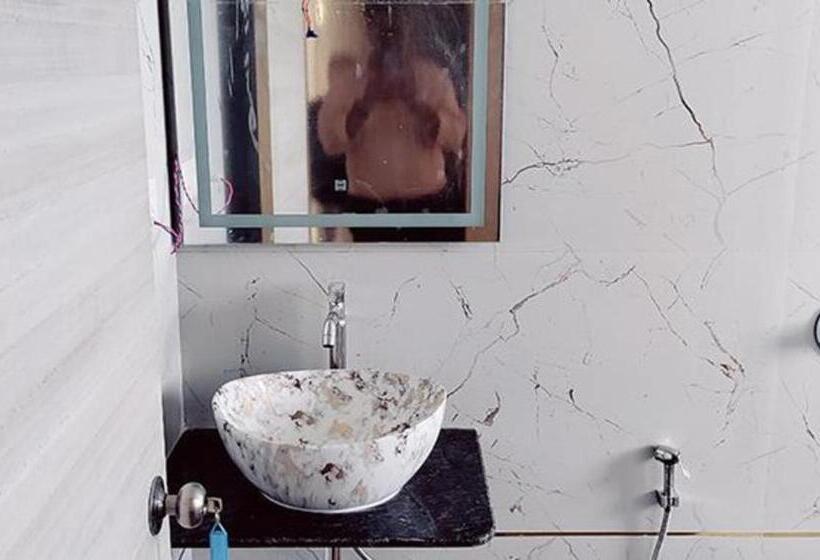 Fabhotel Green Valley I