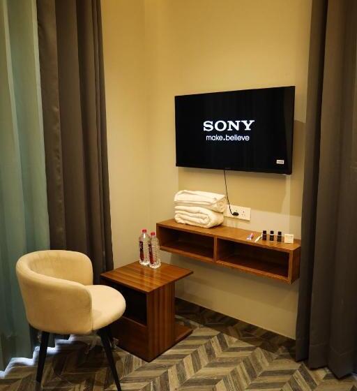 Hotel Hari Leela Fort View Palace