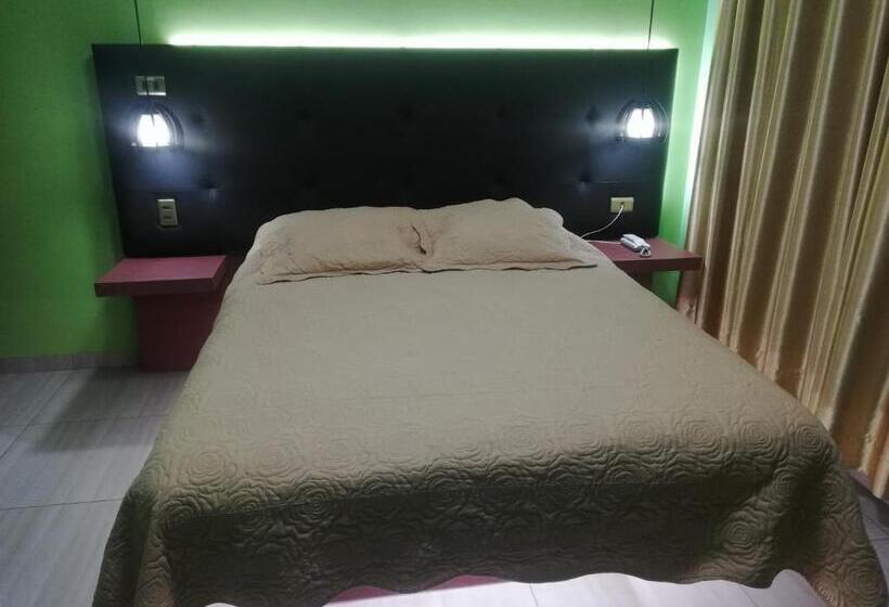 هتل Hostal Sublime