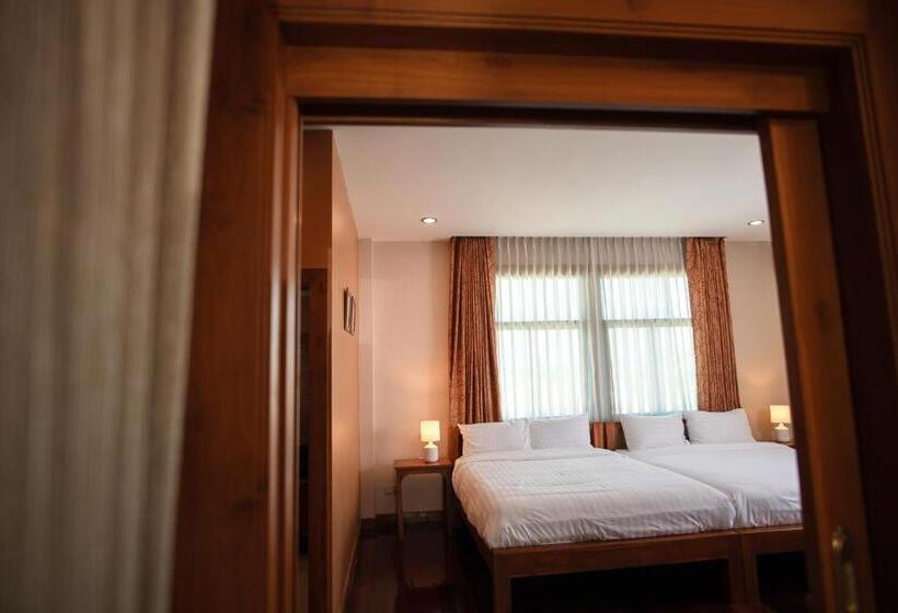 호텔 Huan Chom Jan Hometel At Lampang