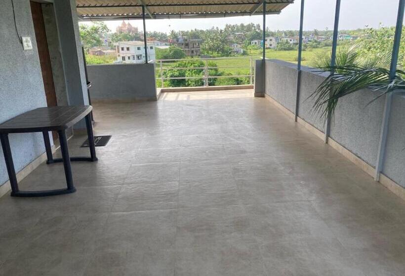 בית מלון כפרי Indu Chhaya