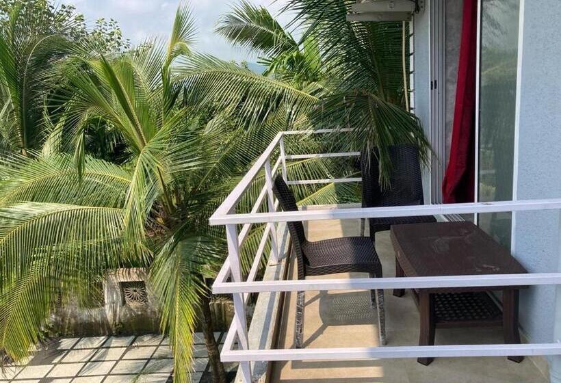 בית מלון כפרי Indu Chhaya