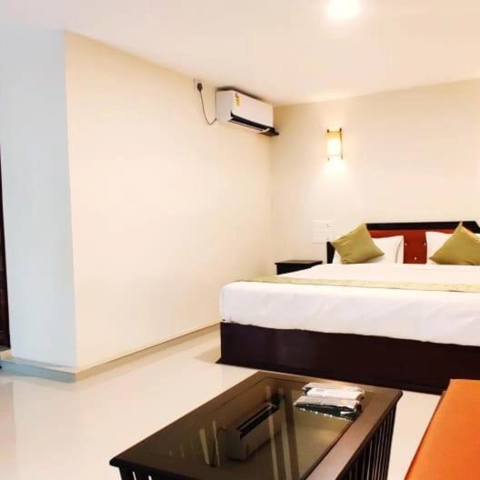 호텔 Wayanad Kuruva Isles Jungle Resort