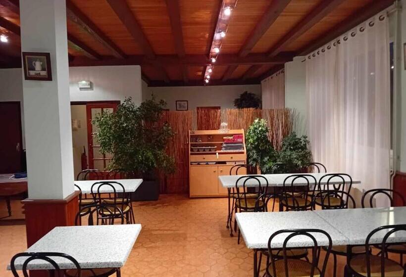 Отель Le Petit Vermondois