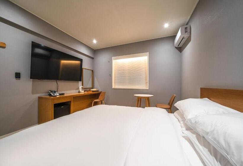 בית מלון כפרי Mono