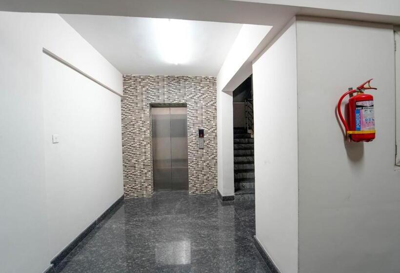 호텔 Pop Tavern Delight By Voye Homes