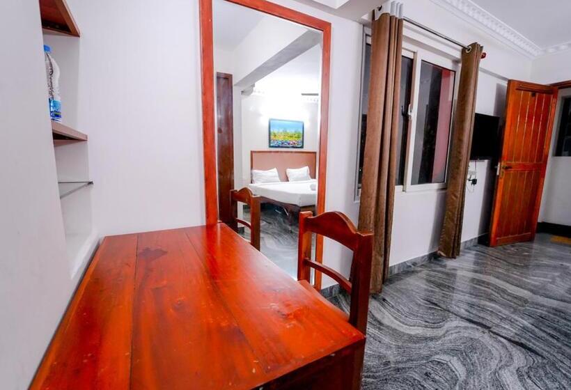 호텔 Pop Tavern Delight By Voye Homes