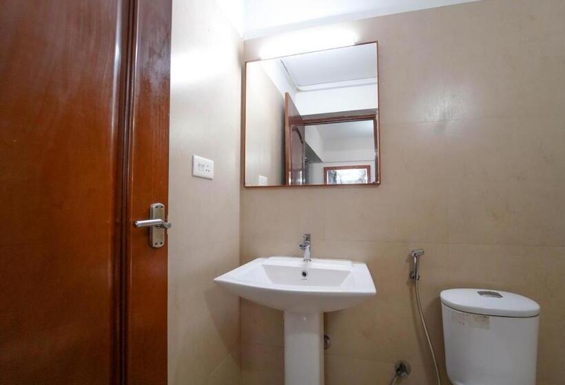 호텔 Pop Tavern Delight By Voye Homes