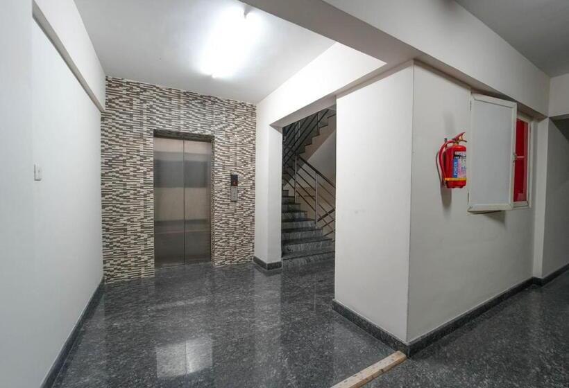 호텔 Pop Tavern Delight By Voye Homes