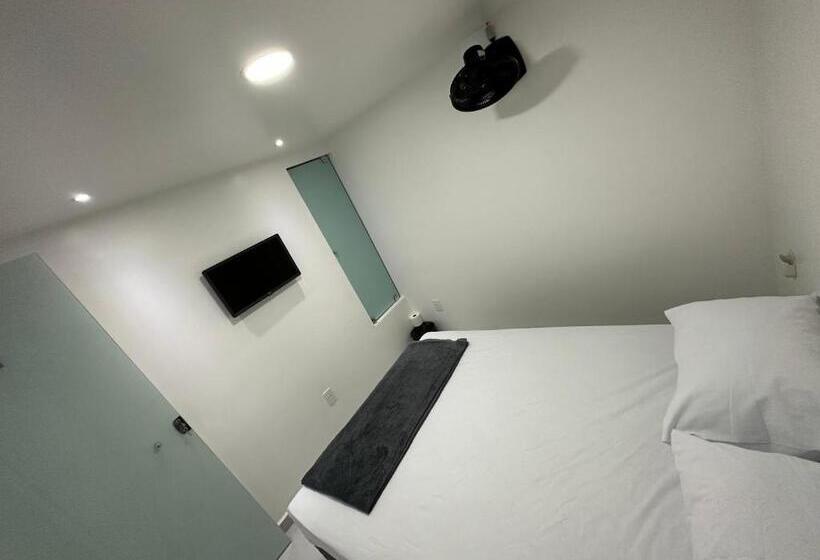 Отель Quarto Privativo Com Banheiro Compartilhado Em Pousada Recém Construída,a 500mts Do Pátio Do Forró