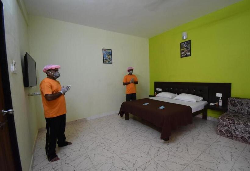 בית מלון כפרי Resort Cr Gaura Vaddo Goa