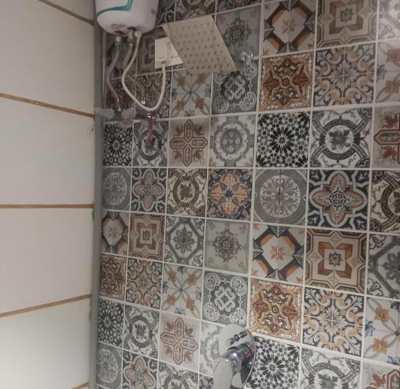 酒店 Shiv Sai Residency Lodging And Boarding