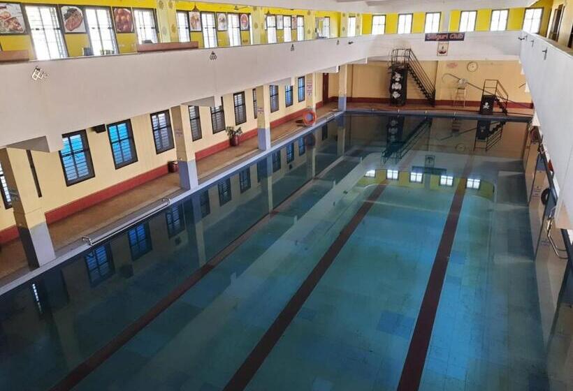 هتل Siliguri Club