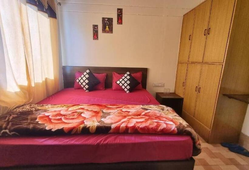 בית מלון כפרי Star Wood